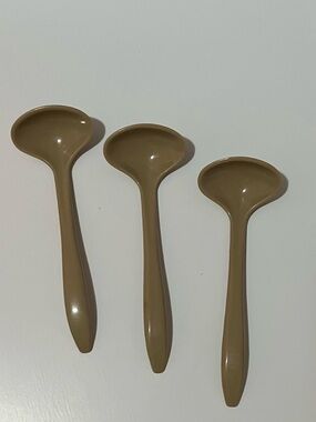 Tupperware 3 Mini Ladles Condiment Spoon